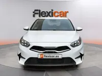 Usado Kia Ceed 101 CV (74 kW) 2022 Blanco Utilitario