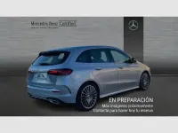 Usado Mercedes B200 150 CV (110 kW) 2025 Gris Monovolumen