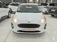 Usado Ford Fiesta Trend 86 CV (63 kW) 2019 Blanco Utilitario