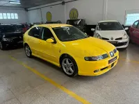 Usado Seat Leon FR 150 CV (110 kW) 2004 Amarillo Utilitario