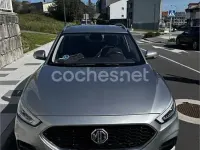 Usado MG ZS Comfort 106 CV (77 kW) 2022 Gris / plata SUV