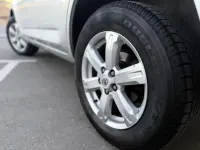 Usado Toyota RAV4 Premium 177 CV (130 kW) 2010 Gris SUV