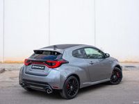 Usado Toyota Yaris 276 CV (202 kW) 2024 Gris / plata Utilitario