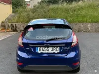 Usado Ford Fiesta Trend 100 CV (73 kW) 2016 Azul Utilitario