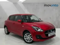 Usado Suzuki Swift 83 CV (61 kW) 2022 Rojo Utilitario