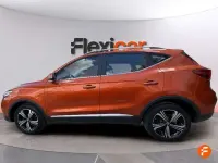 Usado MG ZS Comfort 106 CV (77 kW) 2023 Naranja SUV