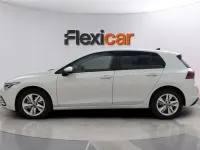 Usado VW Golf VIII 110 CV (80 kW) 2024 Blanco Berlina