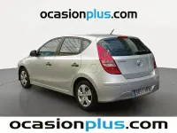 Usado Hyundai i30 Classic 90 CV (66 kW) 2011 Plateado Utilitario