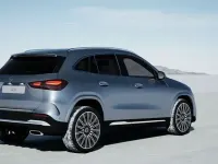 Usado Mercedes GLA250 AMG line 163 CV (119 kW) 2024 Gris / plateado SUV