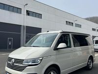 Usado VW California Beach 150 CV (110 kW) 2024 Gris / plata Van