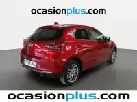 Usado Mazda 2 90 CV (66 kW) 2022 Rojo Utilitario