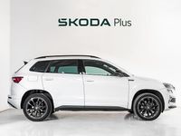 Begagnad Skoda Karoq SportLine 150 HK (110 kW) 2025 Vit SUV