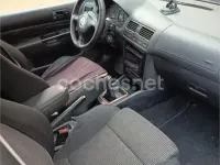 Usado VW Golf IV Highline 115 CV (84 kW) 2002 Gris / plata Berlina