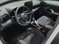 Usado Toyota Yaris Hybrid Business Edition 116 CV (85 kW) 2021 Blanco Berlina