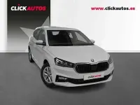 Usado Skoda Fabia Selection 116 CV (85 kW) 2025 Blanco Utilitario