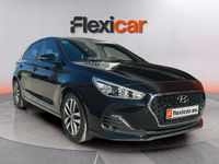 Usado Hyundai i30 120 CV (88 kW) 2018 Negro Berlina