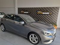 Usado Mercedes A180 Urban 109 HP (80 kW) 2014 Cinzento Sedan
