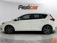 Usado Toyota Auris Hybrid Edition 136 CV (100 kW) 2018 Blanco Berlina