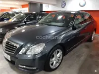 Usado Mercedes E200 Elegance 136 CV (100 kW) 2013 Gris / plata Berlina