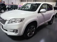Käytetty Toyota RAV4 Executive 150 HP (110 kW) 2011 Valkoinen Katumaasturi