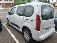 Usado Opel Combo Life Edition 102 CV (75 kW) 2023 Blanco Monovolumen