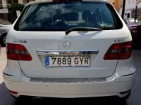 Usado Mercedes B200 140 CV (102 kW) 2010 Blanco Monovolumen