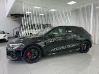 Usado Audi RS3 Ambiente 400 CV (294 kW) 2023 Negro Berlina