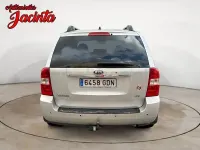Usado Kia Carnival 185 CV (136 kW) 2008 Gris / plata Monovolumen