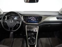 Usado VW T-Roc Advance 150 CV (110 kW) 2021 Gris indy (metalizado)/techo negro SUV
