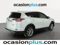 Usado Toyota RAV4 Hybrid Advance 197 CV (144 kW) 2018 Blanco SUV