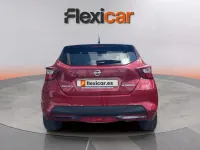 Usado Nissan Micra Acenta 92 CV (67 kW) 2022 Rojo Utilitario
