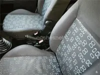 Usado Ford Fusion Trend 80 CV (58 kW) 2005 Gris / plata Utilitario