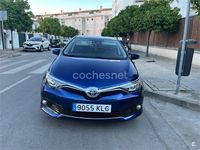 Usado Toyota Auris Hybrid Active 136 CV (100 kW) 2018 Azul Familiar
