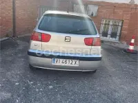 Usado Seat Ibiza 68 CV (50 kW) 1999 Gris / plata Utilitario
