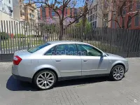 Usado Audi A4 130 CV (95 kW) 2001 Gris / plata Berlina