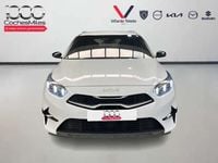 Begagnad Kia Ceed Style 100 HK (73 kW) 2025 Vit Halvkombi