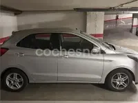 Usado Ford Ka Plus Ultimate 85 CV (62 kW) 2018 Gris / plata Utilitario