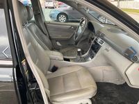 Usado Mercedes C220 Avantgarde 150 CV (110 kW) 2005 Negro Berlina