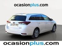 Usado Toyota Auris Active 136 CV (100 kW) 2016 Blanco Familiar