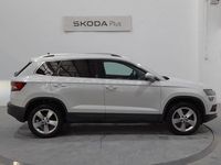 Usado Skoda Karoq Ambition 115 CV (84 kW) 2021 Blanco SUV