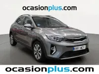 Usado Kia Stonic 100 CV (73 kW) 2025 Gris SUV