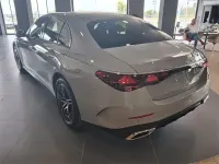 Nuevo Mercedes E300 313 CV (230 kW) 2026 Gris Berlina