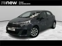 Usado Kia Rio 84 CV (61 kW) 2017 Gris / plata Berlina