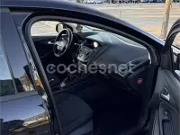 Usado Ford Focus Trend 125 CV (91 kW) 2015 Negro Berlina