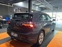 Usado VW Golf VIII Life 115 CV (84 kW) 2021 Gris / plata Berlina