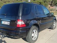 Usado Mercedes ML270 163 CV (119 kW) 2004 Negro SUV