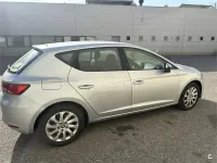Usado Seat Leon Reference 105 CV (77 kW) 2014 Gris / plata Berlina