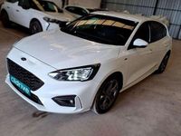 Usado Ford Focus ST-Line 125 CV (91 kW) 2021 Blanco Berlina