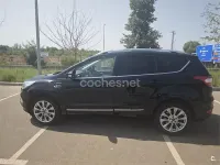 Usado Ford Kuga Vignale 150 CV (110 kW) 2017 Negro SUV