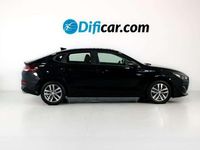 Usado Hyundai i30 121 CV (88 kW) 2019 Negro Berlina